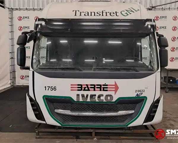 Cab IVECO | B180003030